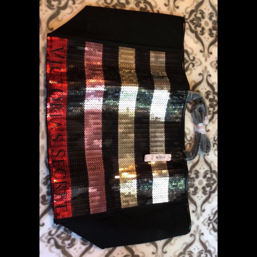 Brand New Victoria Secret Sequence Tote🛍🌸